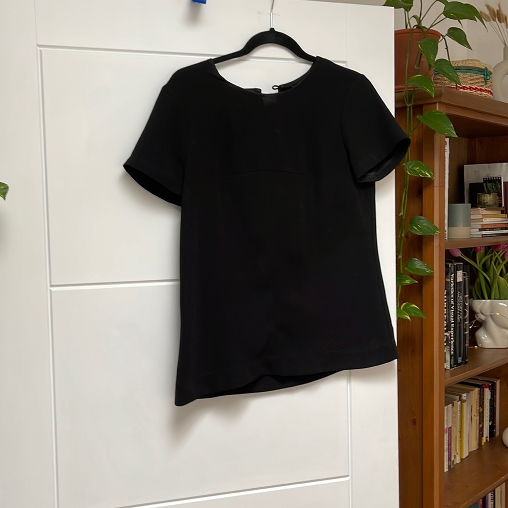 **SOLD** J. Crew short sleeved top